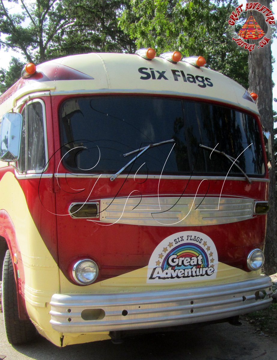 six-flags-bus-at-six-flags-great-adventure